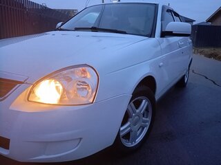 2015 Lada (ВАЗ) Priora I Рестайлинг, белый, 480000 рублей, вид 3