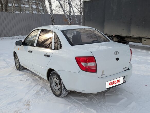 2013 Lada (ВАЗ) Granta I, белый, 300000 рублей - вид 5
