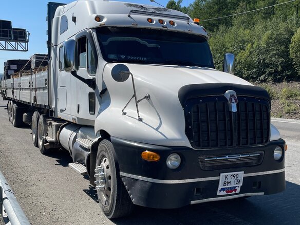 2004 Kenworth T2000, белый, 2500000 рублей