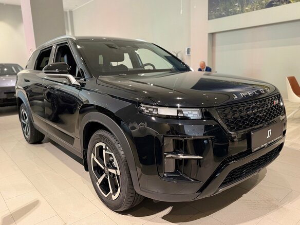 2026 Jaecoo J7 I Рестайлинг, чёрный, 3309000 рублей - вид 2