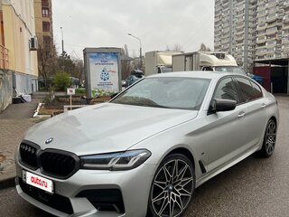 2018 BMW 5 серии 530d xDrive VII (G30/G31/G38), серый, 4050000 рублей, вид 2