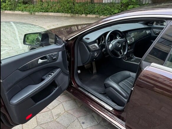 2012 Mercedes-Benz CLS 500 II (C218), коричневый, 3200000 рублей - вид 20