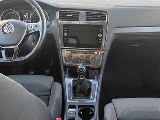 2019 Volkswagen Golf VII Рестайлинг, серый, 1625000 рублей, вид 4