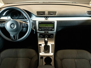 2011 Volkswagen Passat B7, чёрный, 999000 рублей, вид 5