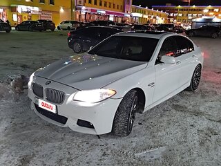 2012 BMW 5 серии 550i xDrive VI (F10/F11/F07), белый, 1900000 рублей, вид 1