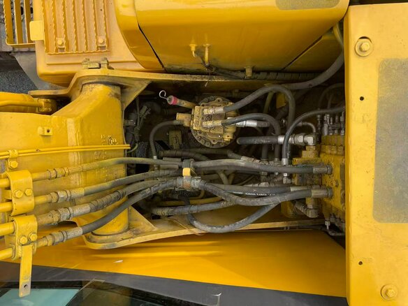 2012 Komatsu PC130, жёлтый, 6900000 рублей - вид 15