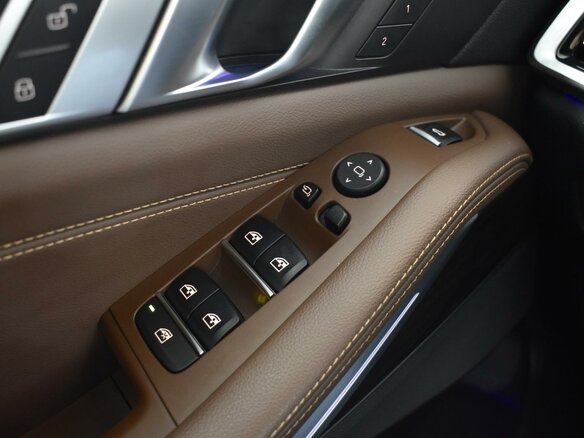 2022 BMW X5 40i IV (G05/G18), серый, 5699900 рублей - вид 24