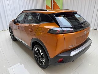 2023 Peugeot 2008 II, оранжевый, 1512055 рублей, вид 4