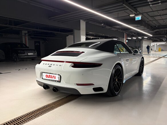 2019 Porsche 911 Carrera 4 GTS VII (991) Рестайлинг, белый, 9500000 рублей - вид 9
