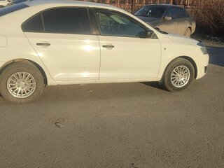 2015 Skoda Rapid I, белый, 850000 рублей, вид 3