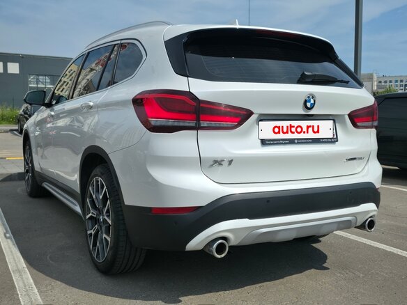 2021 BMW X1 Long 25Li xDrive II (F48) Рестайлинг, белый, 3500000 рублей - вид 1