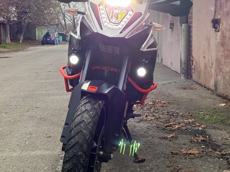2017 KTM 1090 Adventure R, оранжевый, 1100000 рублей, вид 3