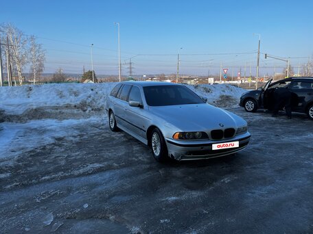 2000 BMW 5 серии 525d IV (E39) Рестайлинг, серебристый, 670000 рублей, вид 4