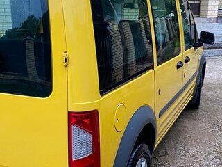 2012 Ford Tourneo Connect I Рестайлинг, жёлтый, 1100000 рублей, вид 5
