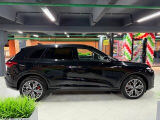 2025 Audi Q5 L III (GU), чёрный, 6250000 рублей, вид 4