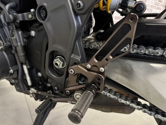 2023 Yamaha MT-09 (FZ-09), чёрный, 1182000 рублей - вид 14