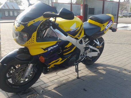 1998 Honda CBR 900RR Fireblade, жёлтый, 365000 рублей, вид 3