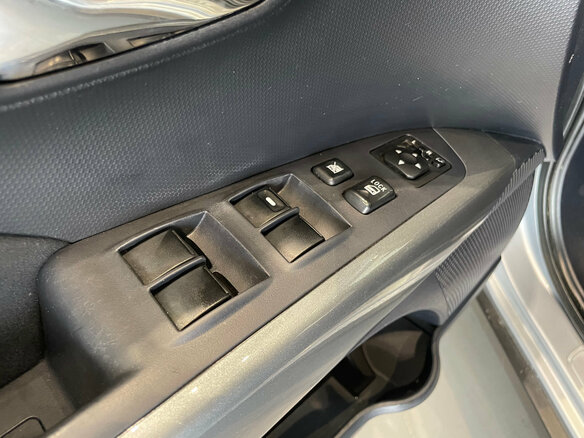 2008 Mitsubishi Outlander II, серебристый - вид 19