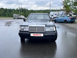 1994 Mercedes-Benz E-Класс 280 I (W124), чёрный, 310000 рублей, вид 2