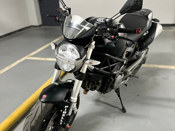 2011 Ducati Monster 696, чёрный, 550000 рублей