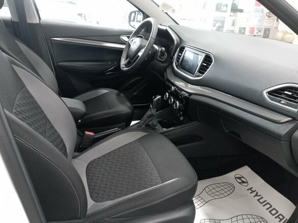 2026 Lada (ВАЗ) Vesta I Рестайлинг (NG), белый - вид 23