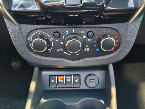 2026 Lada (ВАЗ) Largus Cross I Рестайлинг, коричневый, 2042000 рублей - вид 15
