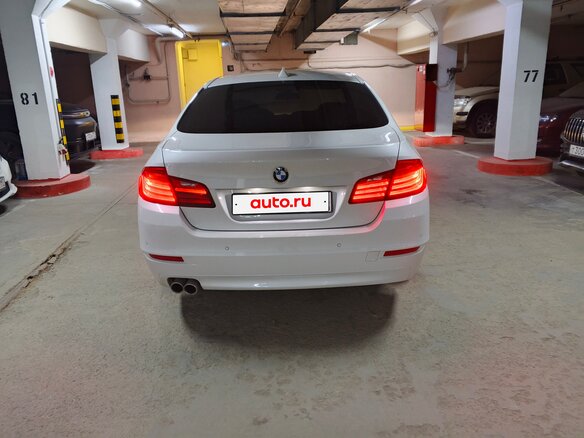 2015 BMW 5 серии 520d VI (F10/F11/F07) Рестайлинг, белый, 1900000 рублей - вид 3