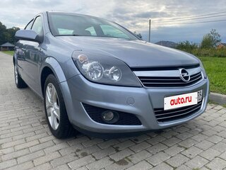 2010 Opel Astra H Рестайлинг, серебристый, 599999 рублей, вид 4