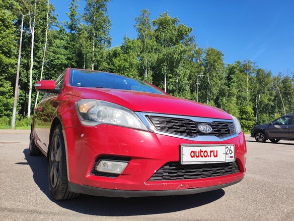 2011 Kia Ceed I Рестайлинг, красный - вид 3