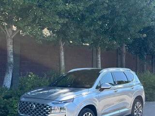 2022 Hyundai Santa Fe IV Рестайлинг, серебристый, 3500000 рублей, вид 2