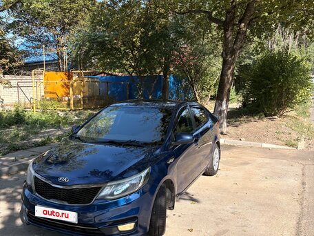 2016 Kia Rio III Рестайлинг, синий, 1020000 рублей, вид 2