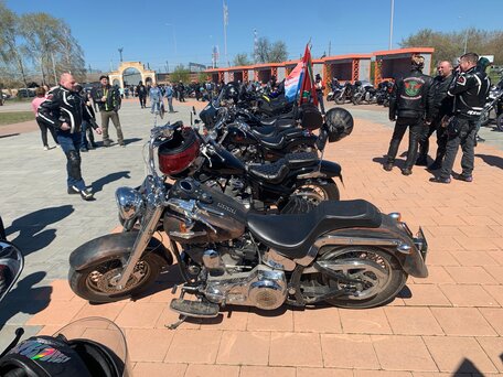 1997 Harley-Davidson Fat Boy, чёрный, 1800000 рублей, вид 4