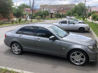 2011 Mercedes-Benz C-Класс 180 BlueEFFICIENCY III (W204) Рестайлинг, серый, 1500000 рублей, вид 2