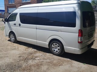 2022 Toyota HiAce H200 Рестайлинг, белый, 4850000 рублей, вид 3