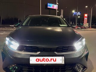 2024 Kia Cerato IV Рестайлинг, серый, 2000000 рублей, вид 1