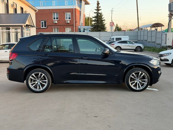 2017 BMW X5 40d III (F15), чёрный, 3290000 рублей - вид 3