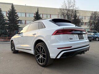 2020 Audi Q8 55 TFSI I (4M), белый, 7150000 рублей, вид 1