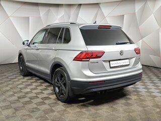 2018 Volkswagen Tiguan II, серебристый, 2019000 рублей, вид 4