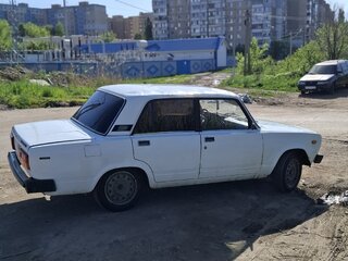 1990 Lada (ВАЗ) 2105, белый, 74000 рублей, вид 4
