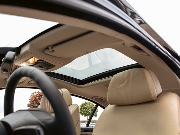 2011 BMW 5 серии 523i VI (F10/F11/F07), чёрный, 1495000 рублей - вид 16