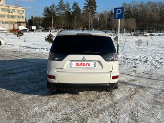 2012 Mitsubishi Outlander II Рестайлинг, белый, 1250000 рублей, вид 5