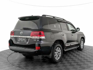 2017 Toyota Land Cruiser 200 Series Рестайлинг 2, чёрный, 5890000 рублей, вид 5