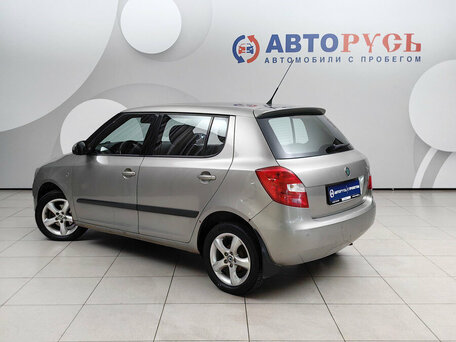 2011 Skoda Fabia II Рестайлинг, серый, 714000 рублей, вид 2