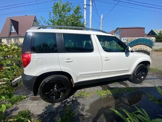 2013 Skoda Yeti I, белый, 1130000 рублей, вид 4