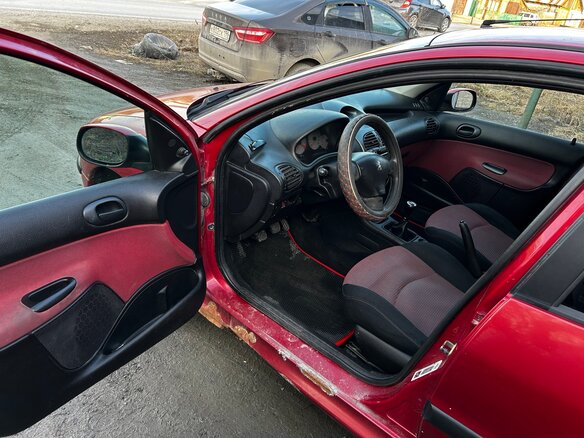 2004 Peugeot 206, красный, 120000 рублей - вид 4