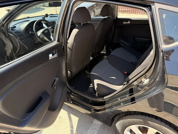 2011 Hyundai Solaris I, чёрный, 890000 рублей - вид 10