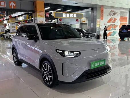 2026 Leapmotor A10 53 kWh, серебристый, 1938228 рублей, вид 5