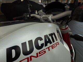 2011 Ducati Monster 796, белый, 629000 рублей, вид 5