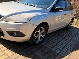 2008 Ford Focus II Рестайлинг, серебристый, 410000 рублей, вид 2