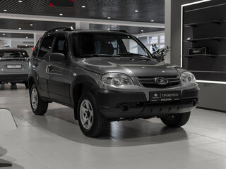 2020 Lada (ВАЗ) Niva, серый, 875000 рублей, вид 2